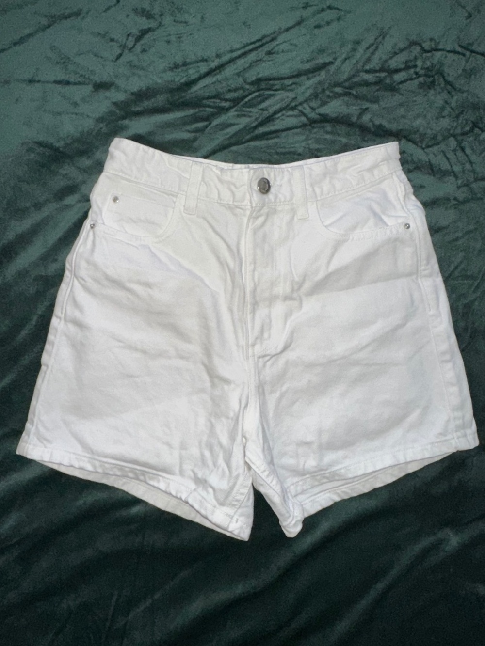 Zara White 100% Cotton Denim High Rise Shorts size 2